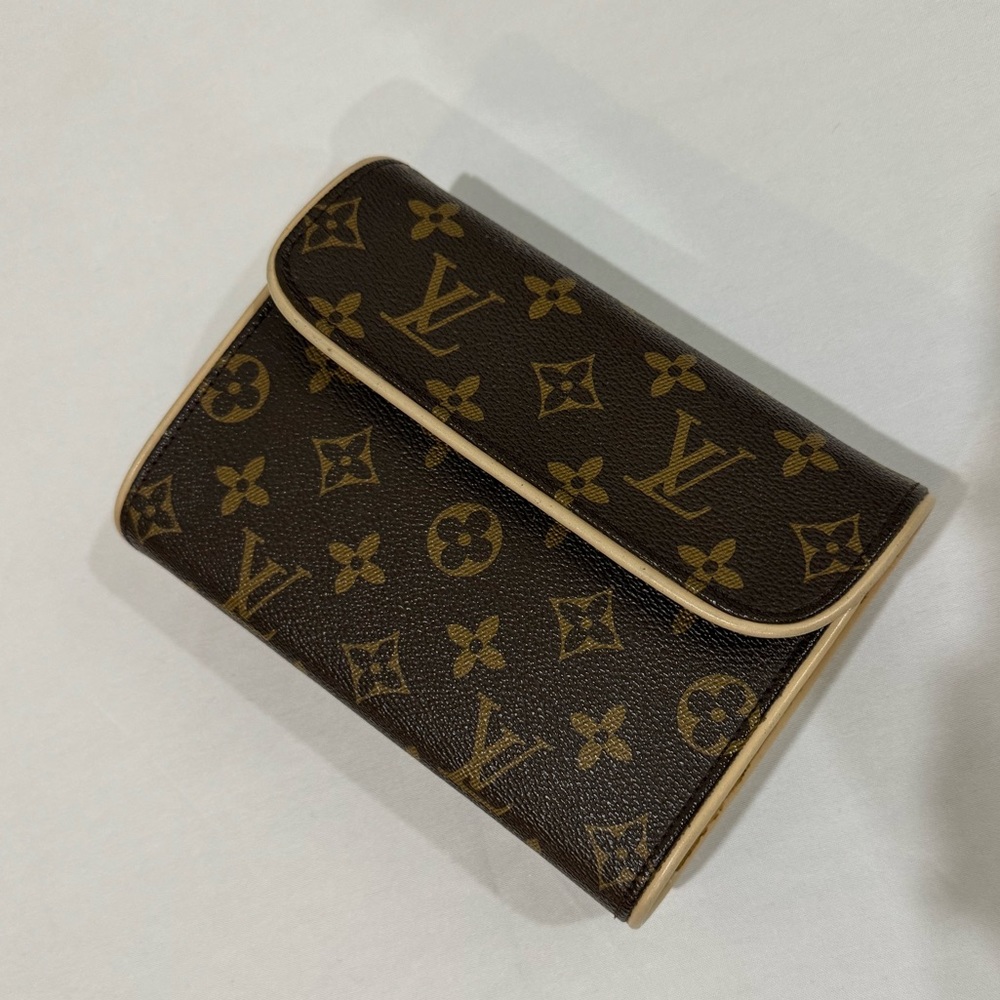 LOUIS VUITTON Monogram Pochette Florentine Waist pouch - Picture 5 of 5